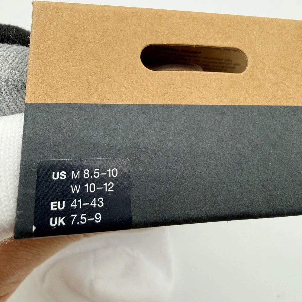 The North Face Cushion Quarter Socks / 3 PACK / Mens Size M (8.5 10) Blk Gry Wht